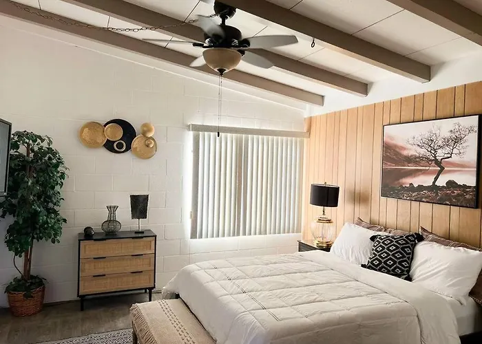 Joshua Tree National Park - Cozy Palms Getaway